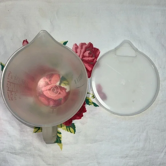 Vintage Tupperware Baking Set 4cp Batter Bowl, 2 Mini-Cake Holders & Rolling Pin - Picture 10 of 11